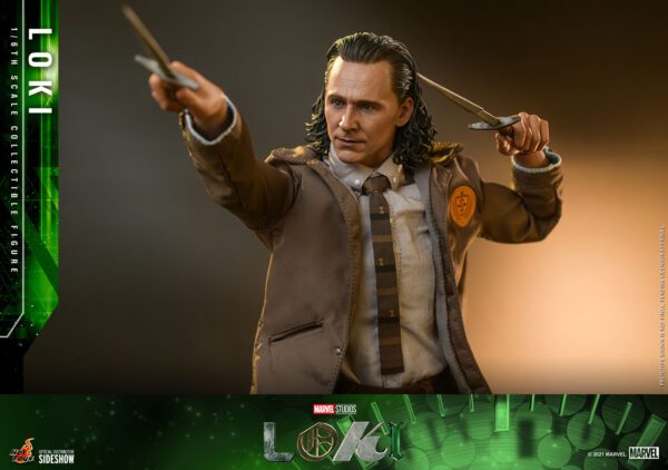 HOT TOYS 12″ MARVEL STUDIOS LOKI TVA OUTFIT SIXTH SCALE FIGURE - Image 10