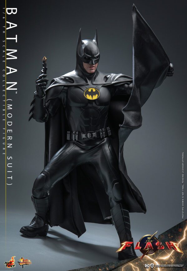 HOT TOYS 12" DC COMICS THE FLASH BATMAN MODERN SUIT MICHAEL KEATON 1/6TH MMS712 - Image 17