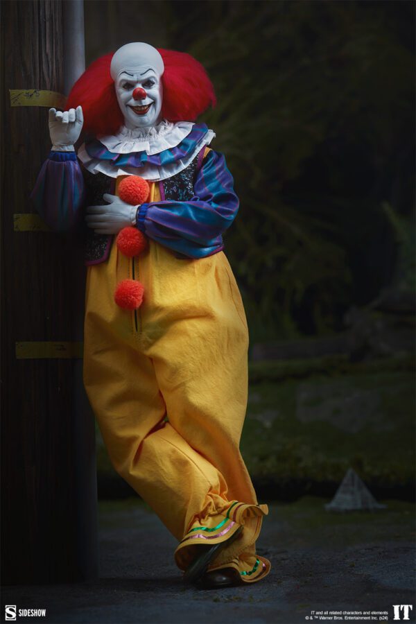 SIDESHOW COLLECTIBLES 12" IT PENNYWISE CLOWN 1/6TH SCALE FIGURE - Image 5