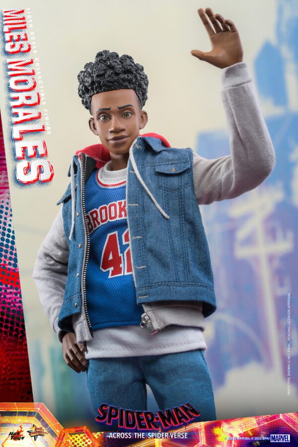 HOT TOYS 12" Spider-Man: Across the Spider-Verse Spider-MAN MMS710 1/6TH MILES MORALES - Image 9