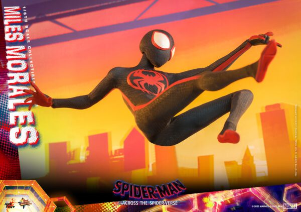 HOT TOYS 12" Spider-Man: Across the Spider-Verse Spider-MAN MMS710 1/6TH MILES MORALES - Image 17